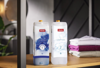 Двухкомпонентное моющее средство для всех видов тканей Miele UltraPhase 1 All in Two