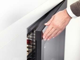 Винный холодильник KWT6322UG